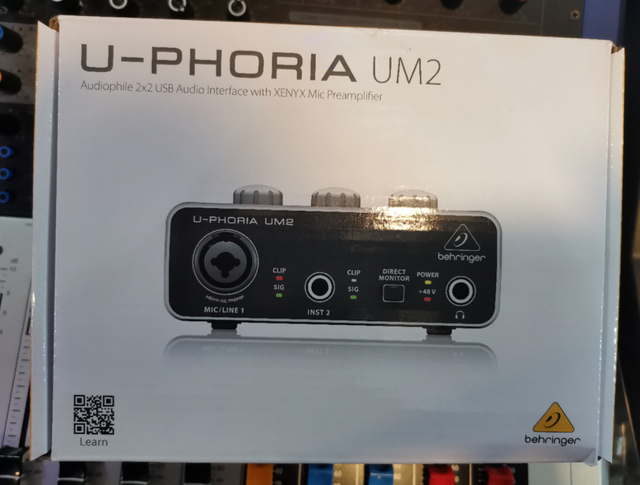 BEHRINGER UM2 SOUND CARD